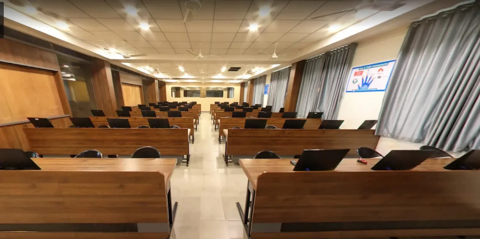 Computer Laboratory 2 at GMIU Engineering